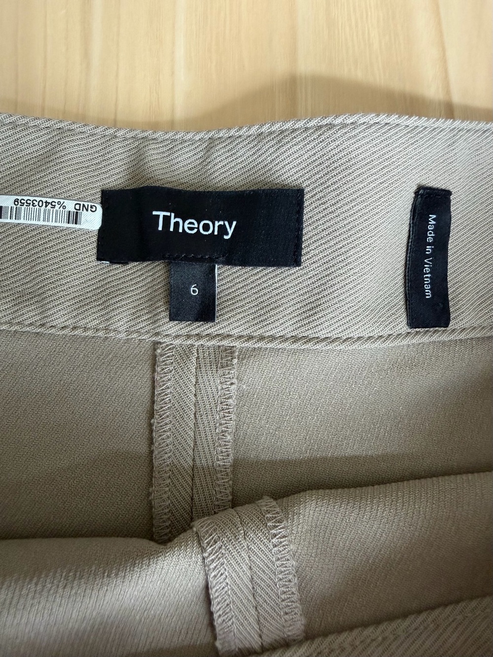 Theory Tan Side Zip Tailored Shorts - Picture 5 of 5